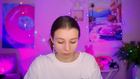 juliedaniel online show from October 14, 2025, 4:24 am