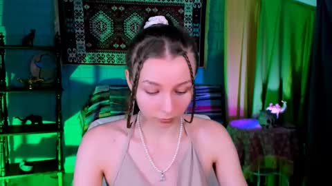 juliedaniel online show from November 19, 2025, 8:14 am