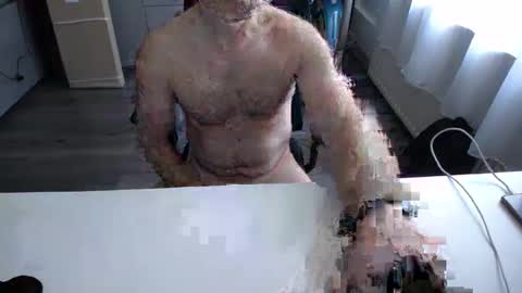 julienneedyou online show from November 12, 2025, 9:53 am