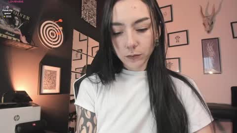 juliet_sourire online show from April 24, 2026, 2:30 pm