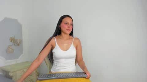 julieta_91 online show from March 1, 2026, 7:38 pm