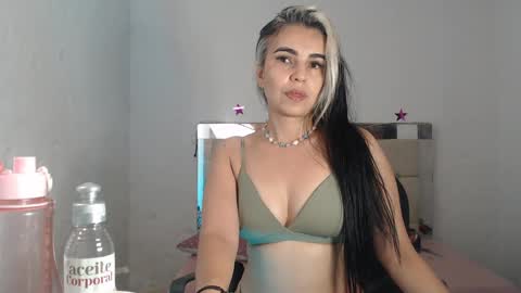 julieta__fox_ online show from January 31, 2025, 10:10 am