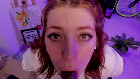 Snapshot of julieta_alves chatting on June 28, 2026, 9:32 pm July online show from June 28, 2026, 9:32 pm