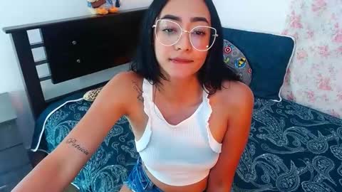 julieta art1 online show from December 23, 2024, 12:03 am