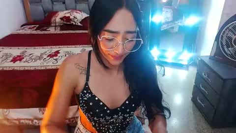 julieta art1 online show from February 24, 2025, 5:09 pm