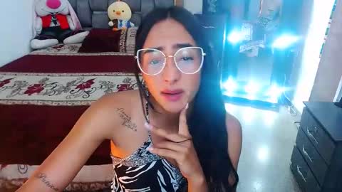 julieta art1 online show from March 11, 2025, 11:15 pm