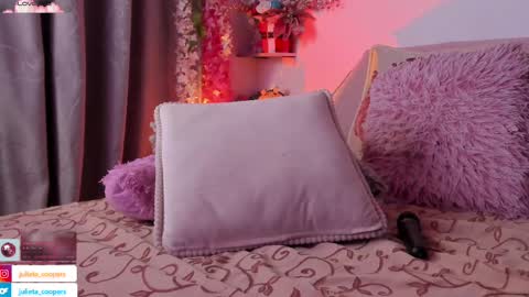 Juli  online show from February 21, 2025, 6:51 am