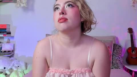 Juli  online show from March 16, 2026, 3:34 am