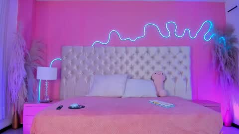 Julieta  online show from February 14, 2026, 12:13 pm