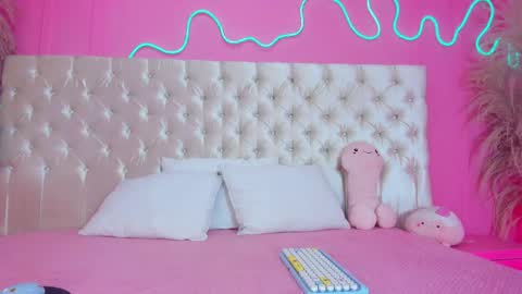 Julieta  online show from March 30, 2026, 11:44 am