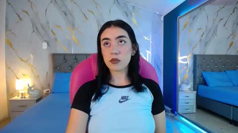 Julieta online show from March 10, 2025, 3:34 am