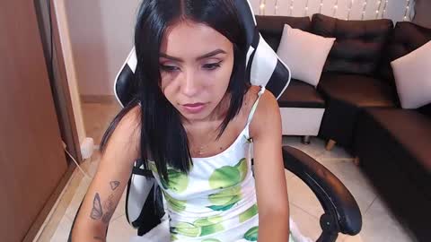 Snapshot of julieta_fn chatting on February 12, 2025, 3:49 pm julieta_fn online show from February 12, 2025, 3:49 pm