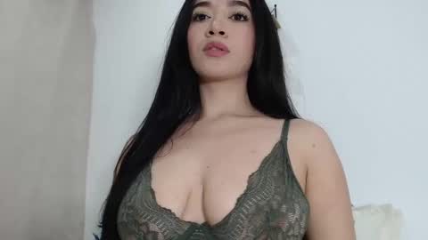 julieta_g online show from January 21, 2025, 9:57 am