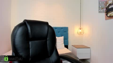 Julieta Mille online show from September 10, 2025, 11:43 am