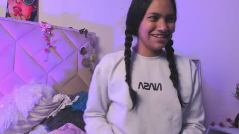 Snapshot of julieta_parker7 chatting on April 9, 2026, 7:03 am Julieta online show from April 9, 2026, 7:03 am