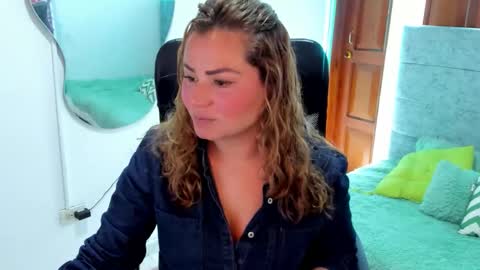 julieta_star69 online show from October 4, 2025, 7:45 pm