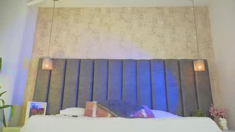 Julieta  online show from December 17, 2025, 3:23 am