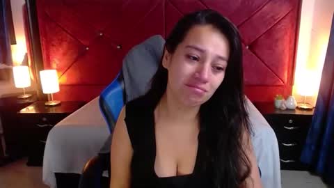 julietacollins06 online show from January 12, 2026, 2:33 pm