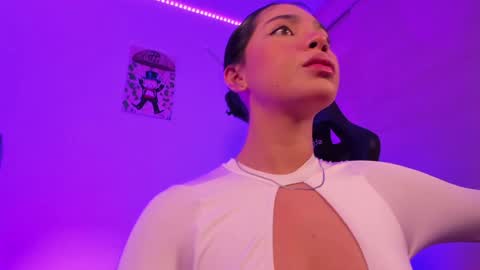 Julieta  online show from December 6, 2024, 7:54 am