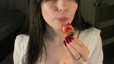 Julieta or Jully online show from December 7, 2024, 9:11 pm