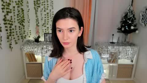Snapshot of julietaromaniss chatting on December 18, 2025, 9:10 pm Julieta or Jully online show from December 18, 2025, 9:10 pm