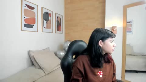 Julieth  online show from December 14, 2025, 11:26 am