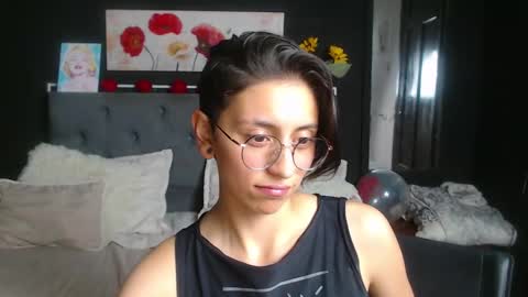 julieth_garcia_1 online show from February 10, 2025, 11:45 pm
