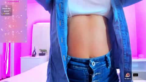 Julieth var online show from September 16, 2025, 11:55 am