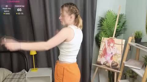 Mia online show from December 20, 2025, 3:13 am