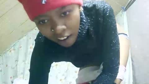 juliette9794 online show from September 22, 2025, 2:24 am