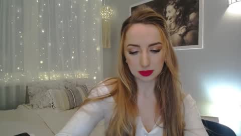 JulietteSensual online show from January 14, 2025, 9:30 pm