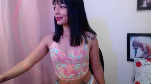 Juliieth Miller online show from March 9, 2025, 11:25 pm