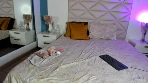 Juli online show from March 27, 2026, 4:29 am