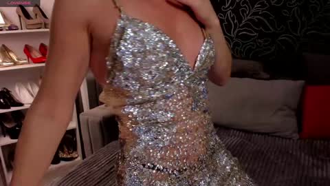 jullia_moor online show from December 4, 2024, 4:21 am