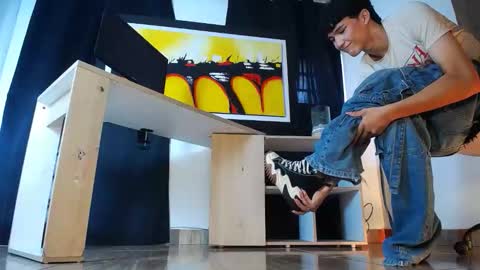 jullian online show from February 14, 2026, 7:54 pm