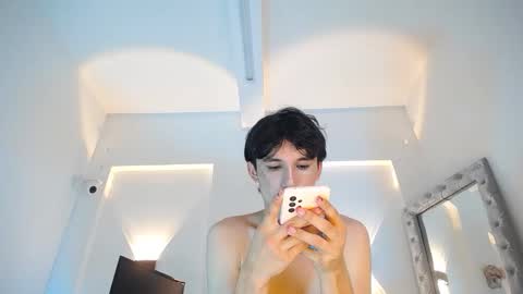 Snapshot of jullian_ricci chatting on April 20, 2026, 8:21 pm jullian online show from April 20, 2026, 8:21 pm
