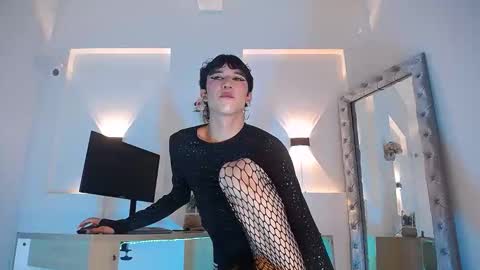 Snapshot of jullian_ricci chatting on May 19, 2026, 8:04 pm jullian online show from May 19, 2026, 8:04 pm