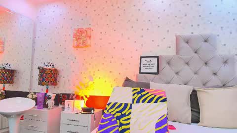 Snapshot of jullietareyes chatting on September 9, 2025, 11:54 am Julieta Reyes online show from September 9, 2025, 11:54 am