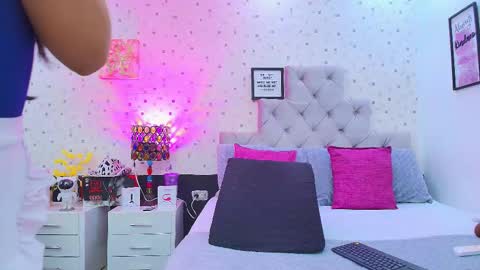 Snapshot of jullietareyes chatting on November 21, 2025, 2:38 pm Julieta Reyes online show from November 21, 2025, 2:38 pm