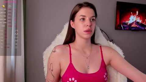 Julia online show from February 19, 2025, 12:44 pm