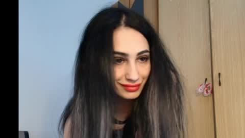 Julyana online show from April 21, 2026, 7:28 pm