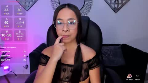 July Adams online show from February 1, 2026, 5:06 am