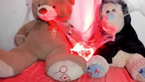 Snapshot of junbootix chatting on October 13, 2025, 11:16 pm ANGELINA indepen camgrl online show from October 13, 2025, 11:16 pm