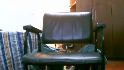 Mia online show from March 10, 2025, 8:15 am