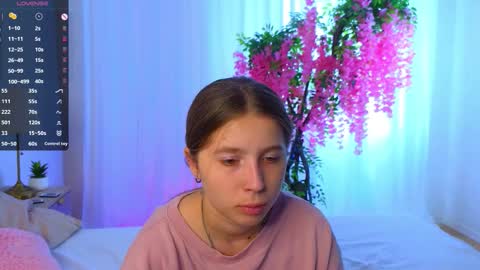 Kate online show from September 16, 2025, 8:26 am