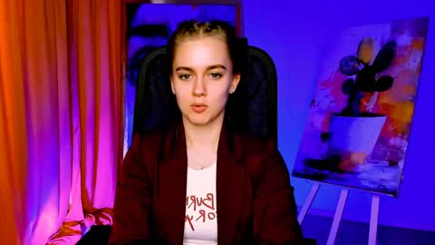 junewoods online show from March 30, 2026, 2:40 pm