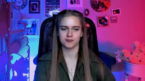 junewoods online show from March 31, 2026, 7:31 am