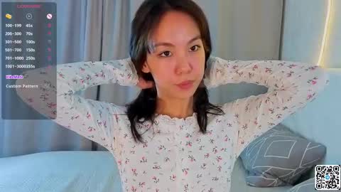 Bella online show from September 26, 2025, 6:23 pm