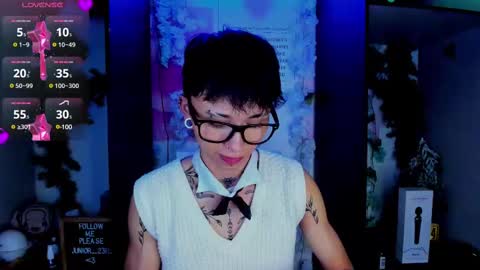 Junior online show from February 19, 2025, 10:42 pm