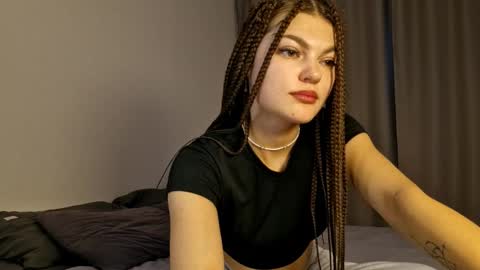 Ashley online show from December 19, 2025, 11:17 am